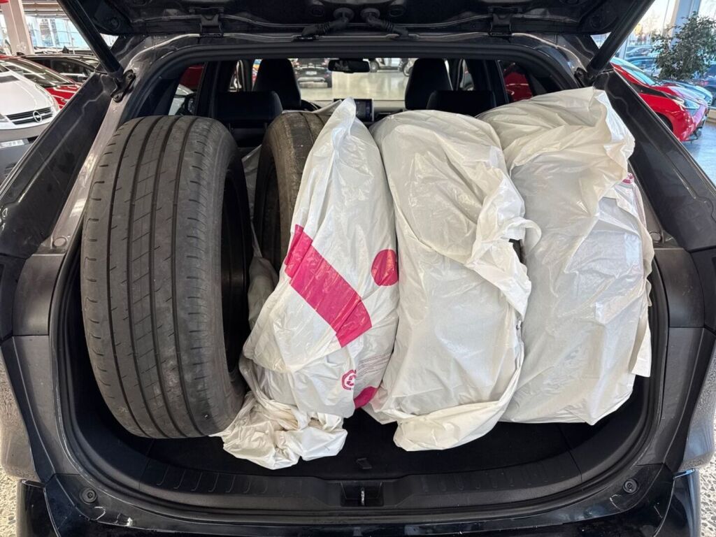 Toyota RAV4 2022 Harmaa