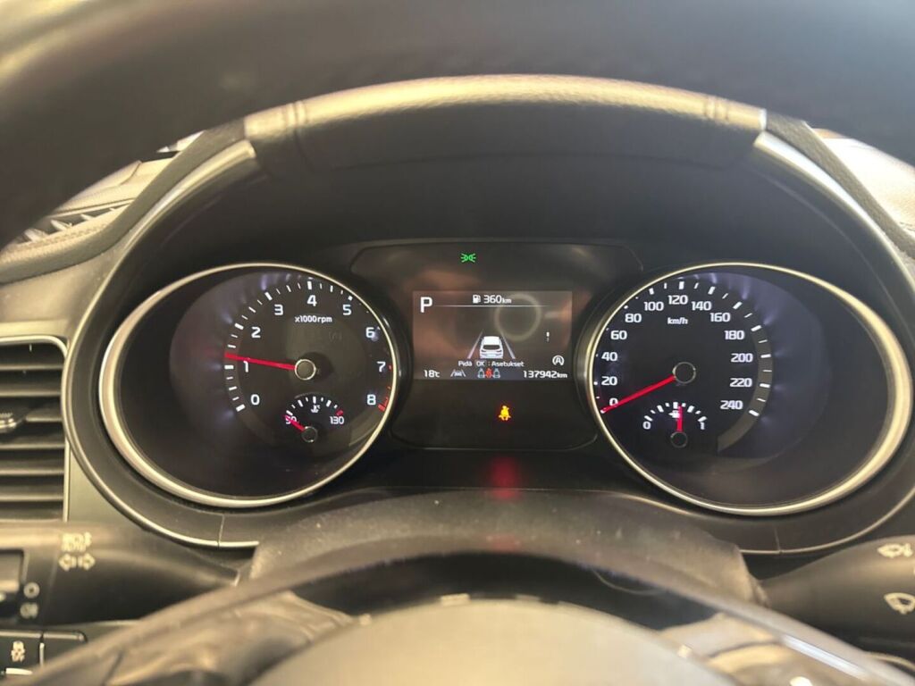 Kia Ceed 2023 Punainen