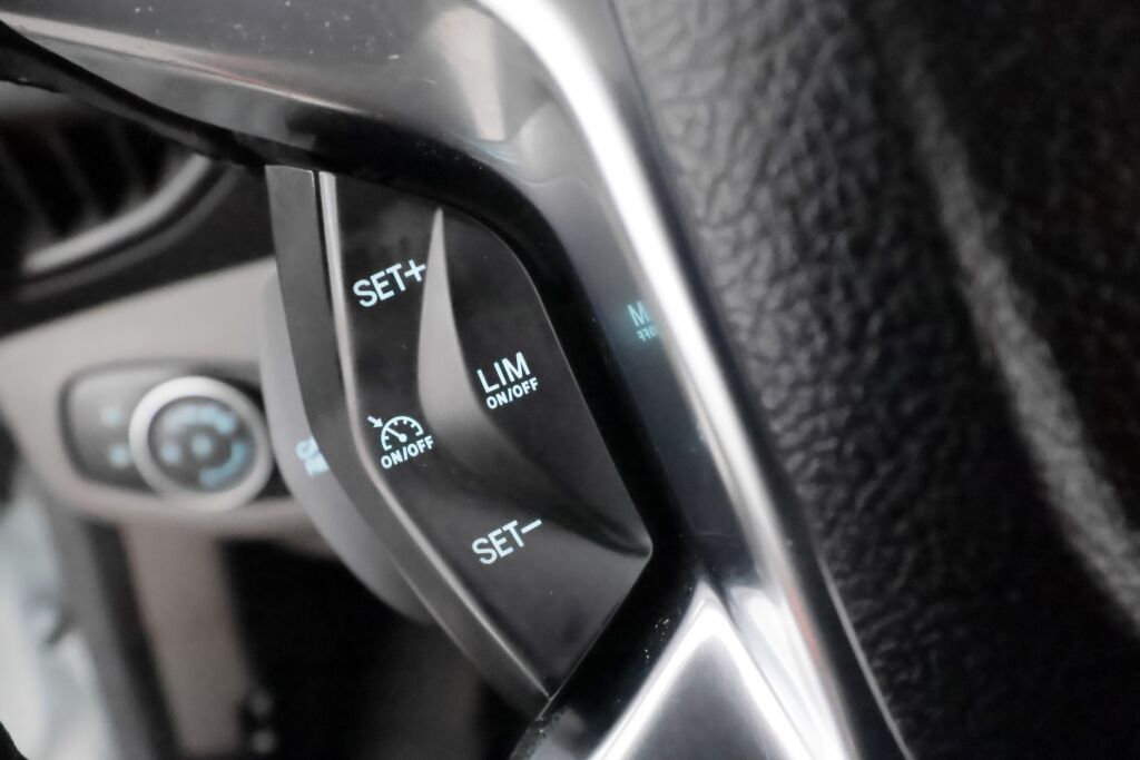 Ford Transit Connect 2023 Valkoinen