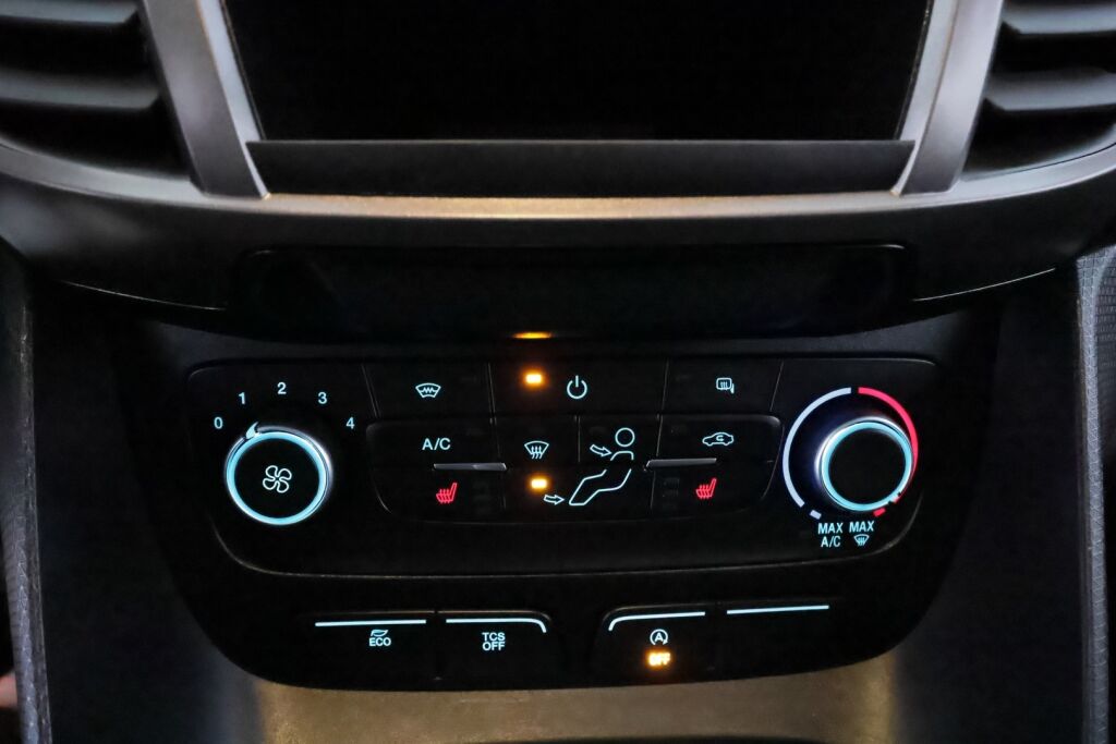 Ford Transit Connect 2023 Valkoinen