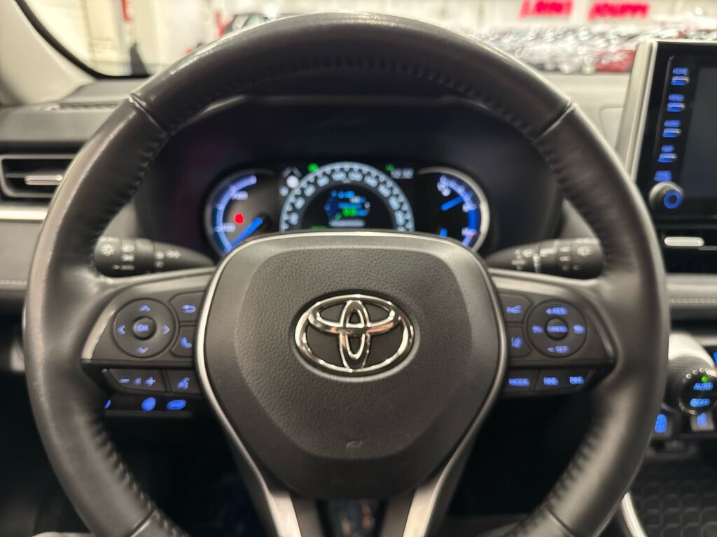 Toyota RAV4 2022 Musta