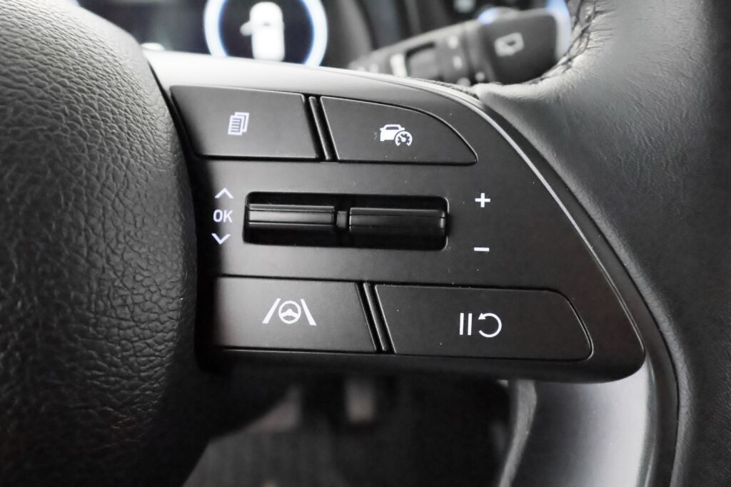 Hyundai i20 Hatchback 2023 Ruskea (beige)