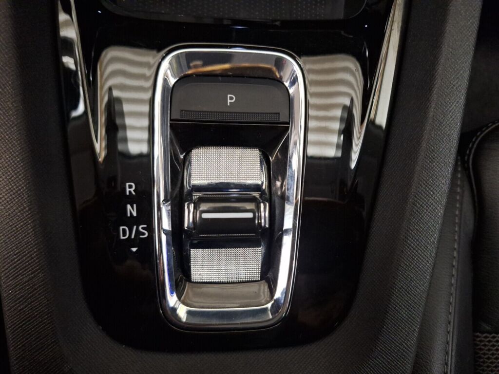 Skoda Octavia 2020 Harmaa