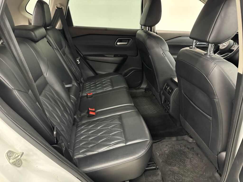 Nissan X-Trail 2023 Valkoinen