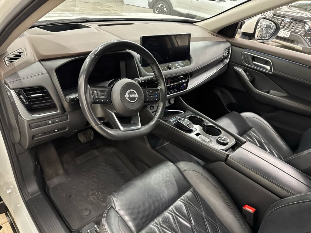 Nissan X-Trail 2023 Valkoinen