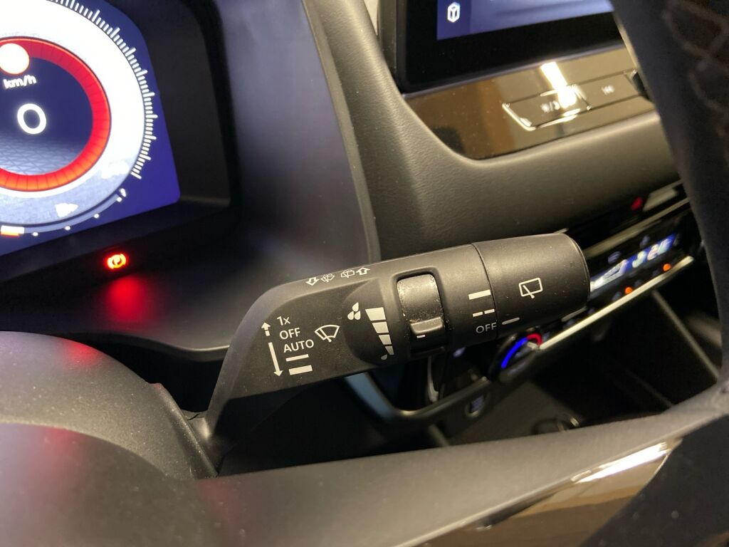 Nissan Qashqai 2023 Hopea