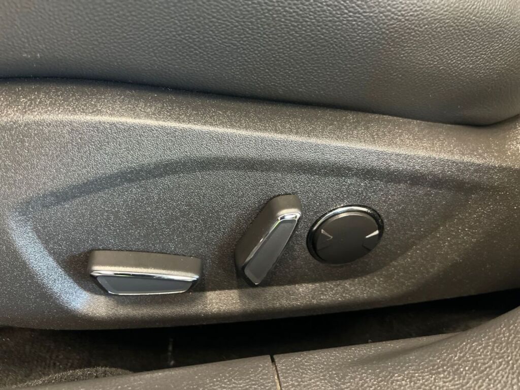 Ford Mondeo 2019 Musta