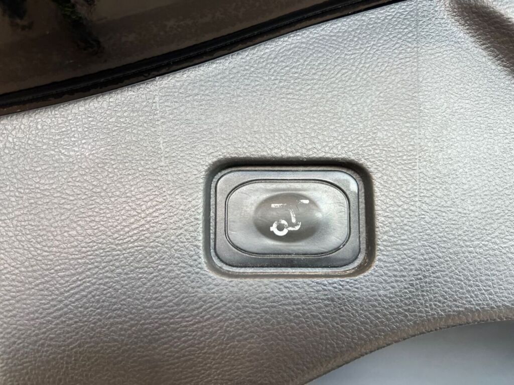 Ford Mondeo 2019 Musta