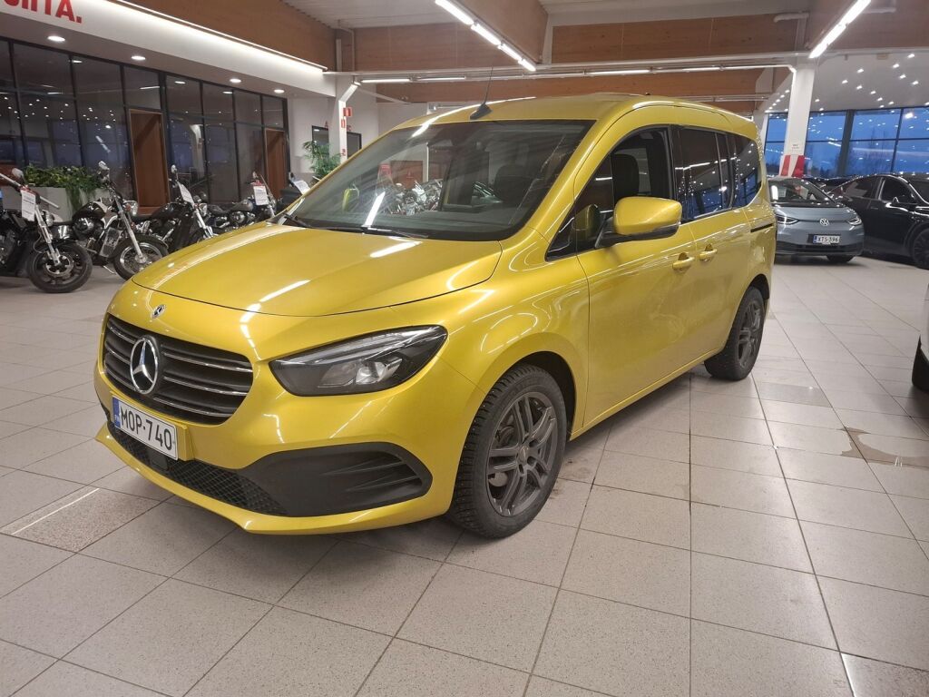 Mercedes-Benz T 2022 Keltainen