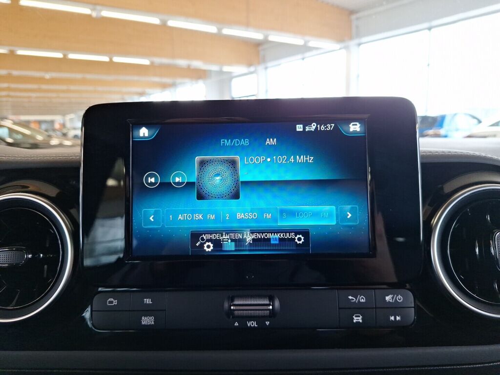 Mercedes-Benz T 2022 Keltainen