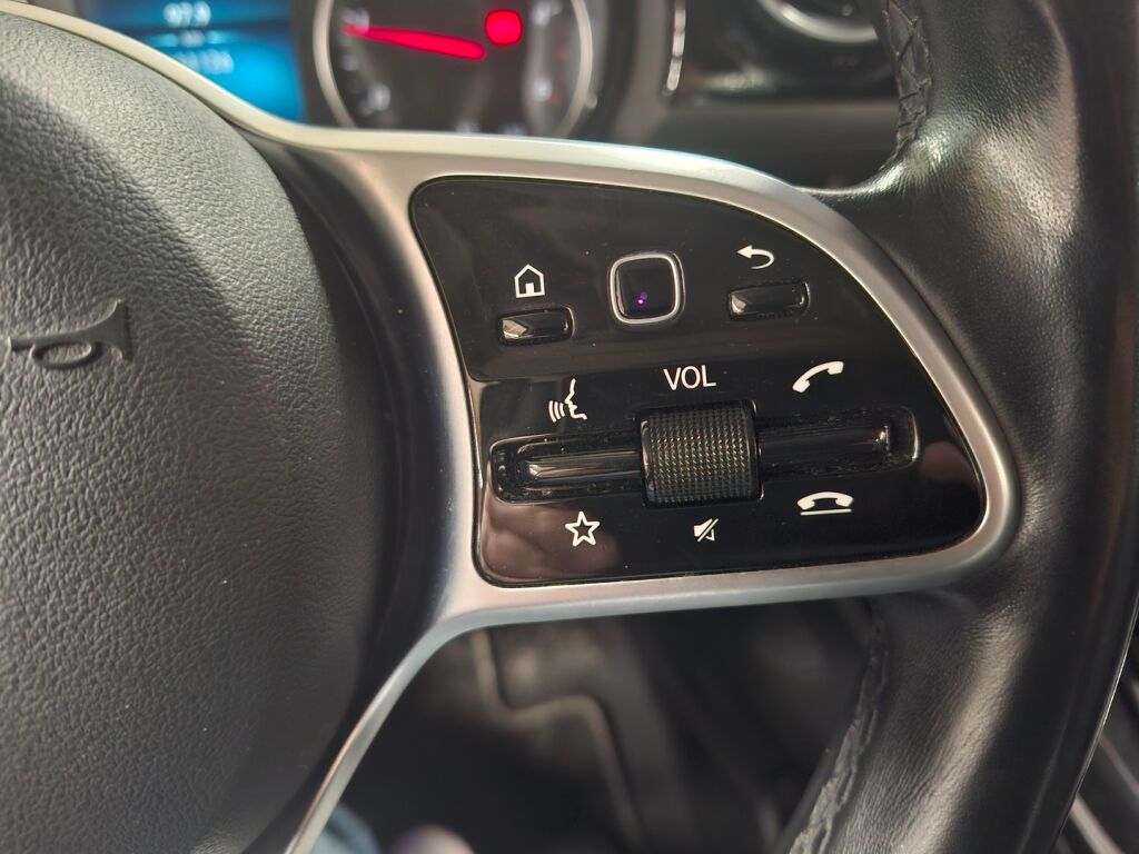 Mercedes-Benz T 2022 Keltainen