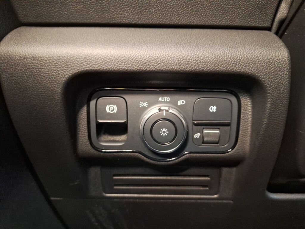 Mercedes-Benz T 2022 Keltainen