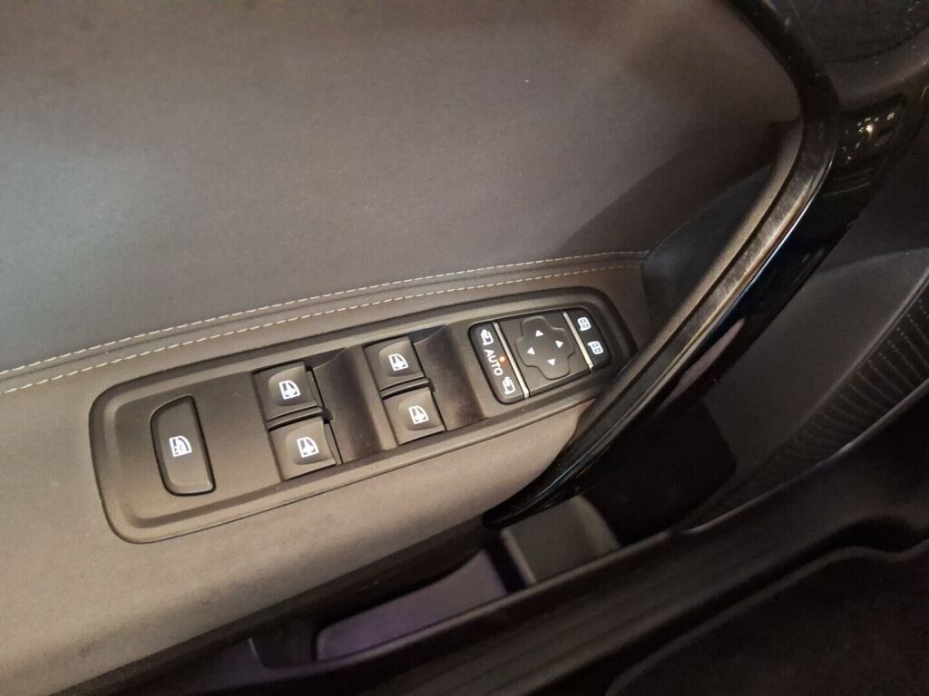 Mercedes-Benz T 2022 Keltainen