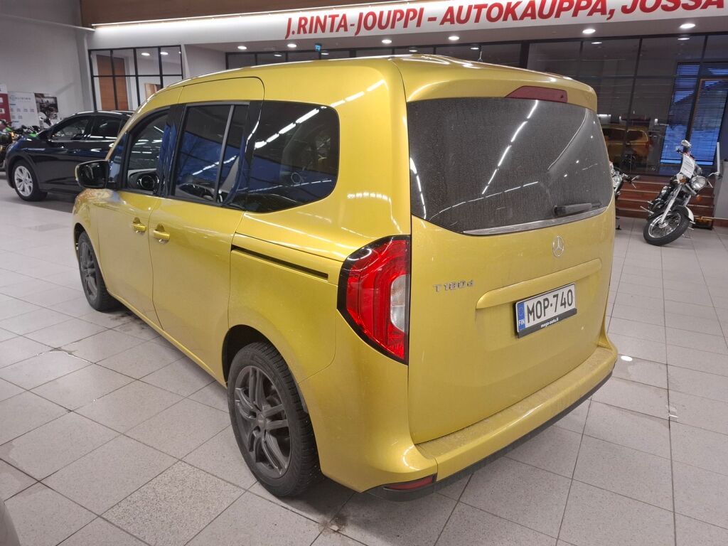 Mercedes-Benz T 2022 Keltainen