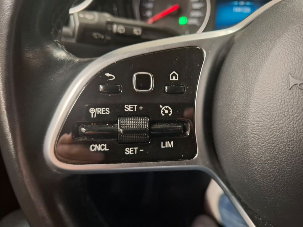 Mercedes-Benz T 2022 Keltainen