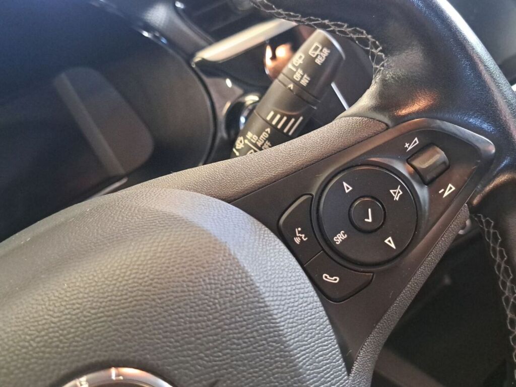Opel Corsa-e 2020 Oranssi