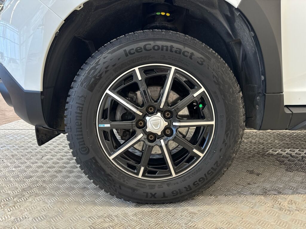 Dacia Duster 2022 Valkoinen