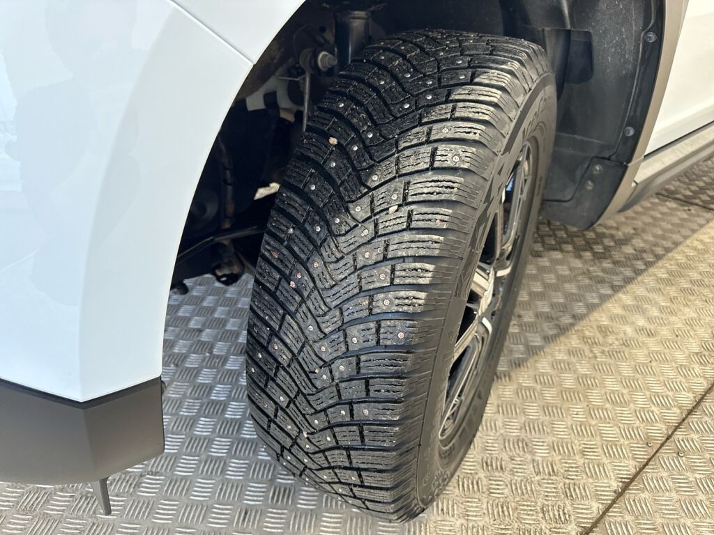 Dacia Duster 2022 Valkoinen