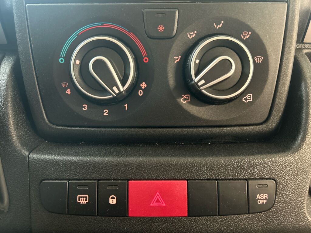 Citroen Jumper 2023 Valkoinen