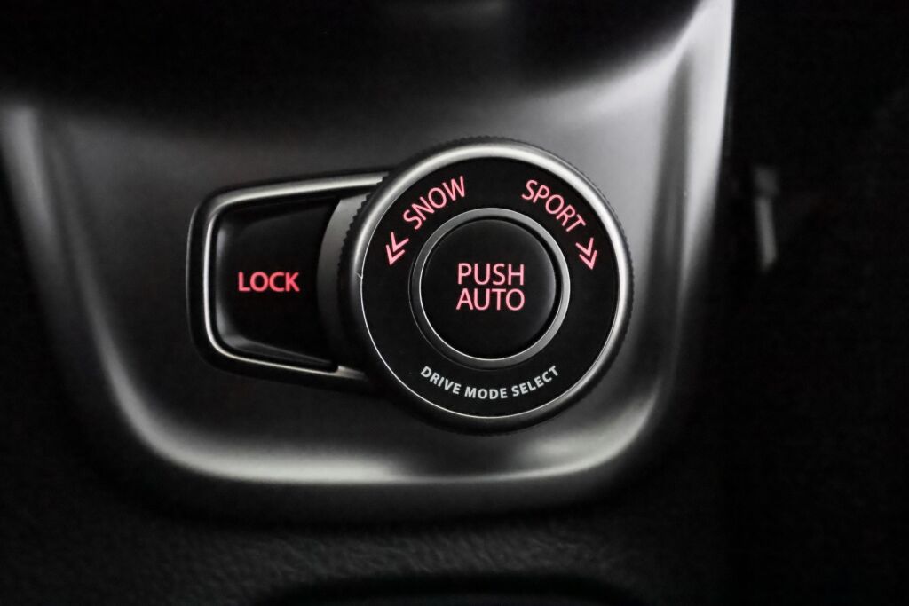 Suzuki Vitara 2023 Harmaa