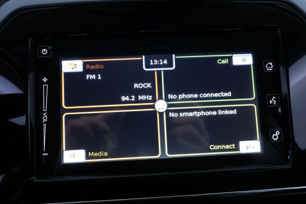 Suzuki Vitara 2023 Harmaa