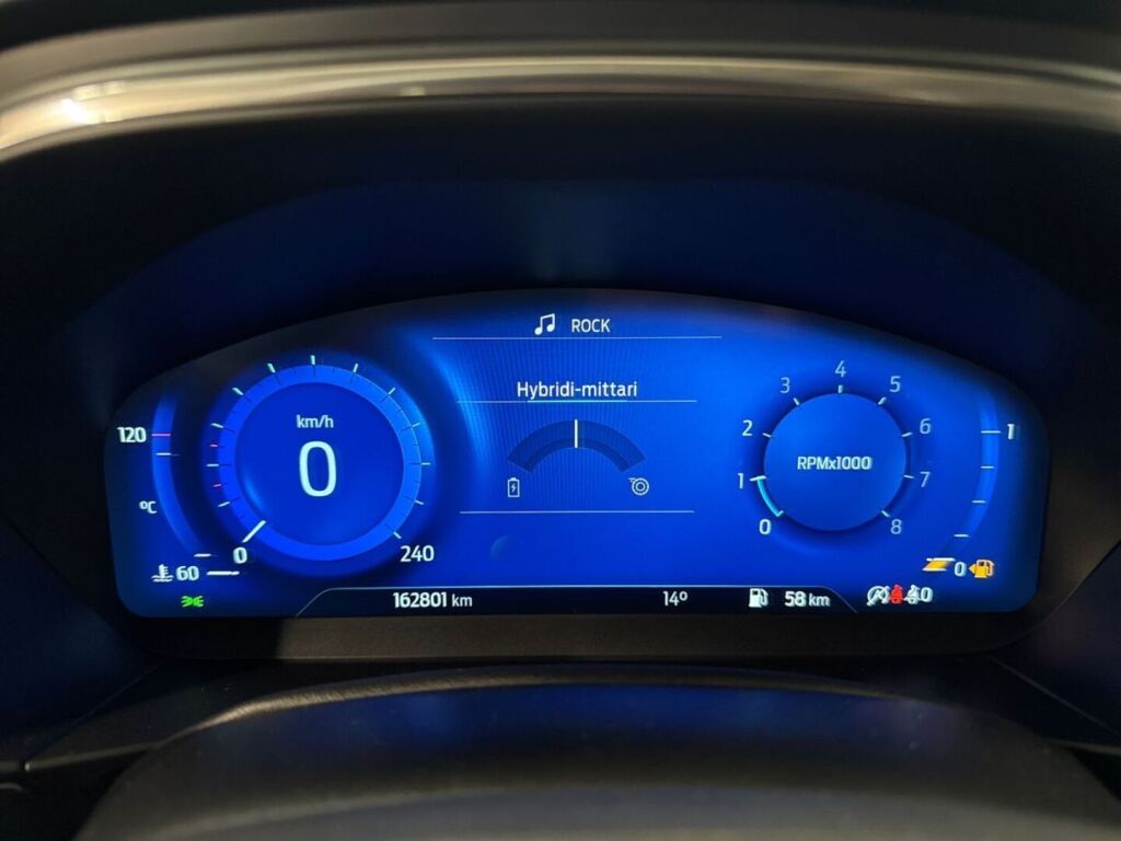 Ford Focus 2022 Musta