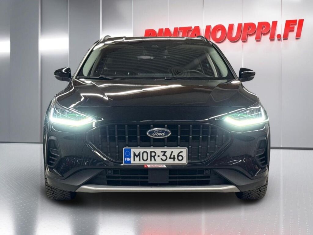 Ford Focus 2022 Musta