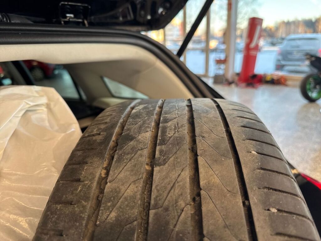 Ford Focus 2022 Musta