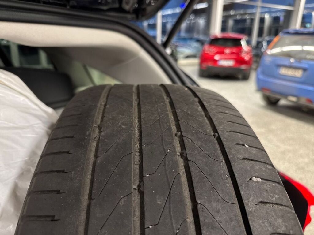 Ford Focus 2022 Musta