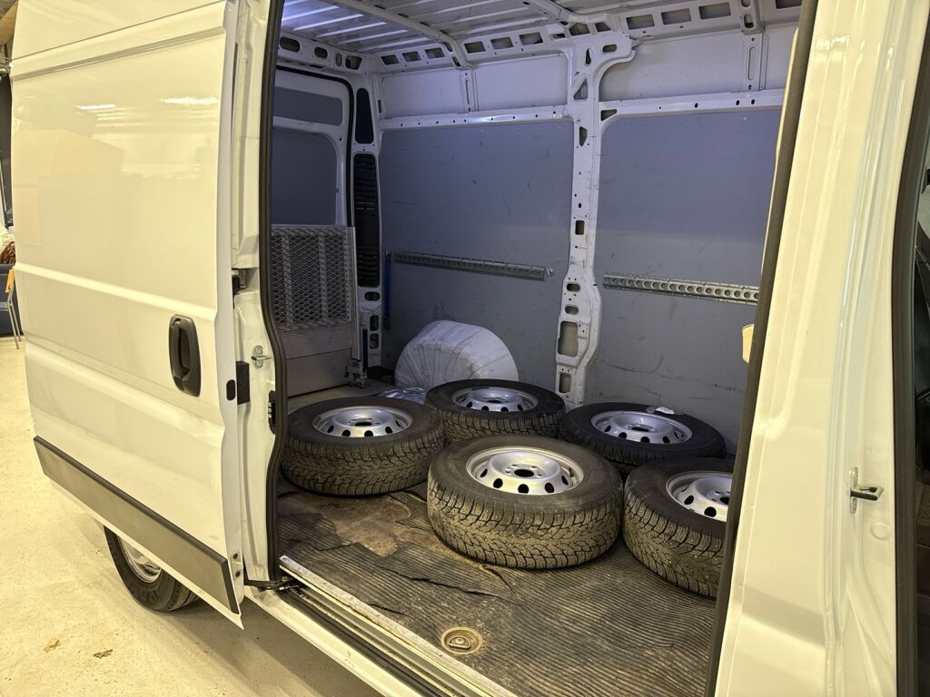 Peugeot Boxer 2023 Valkoinen