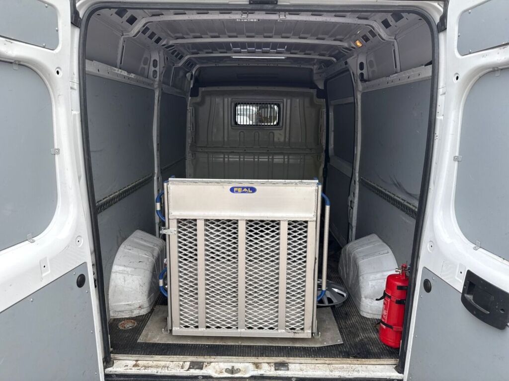 Peugeot Boxer 2023 Valkoinen