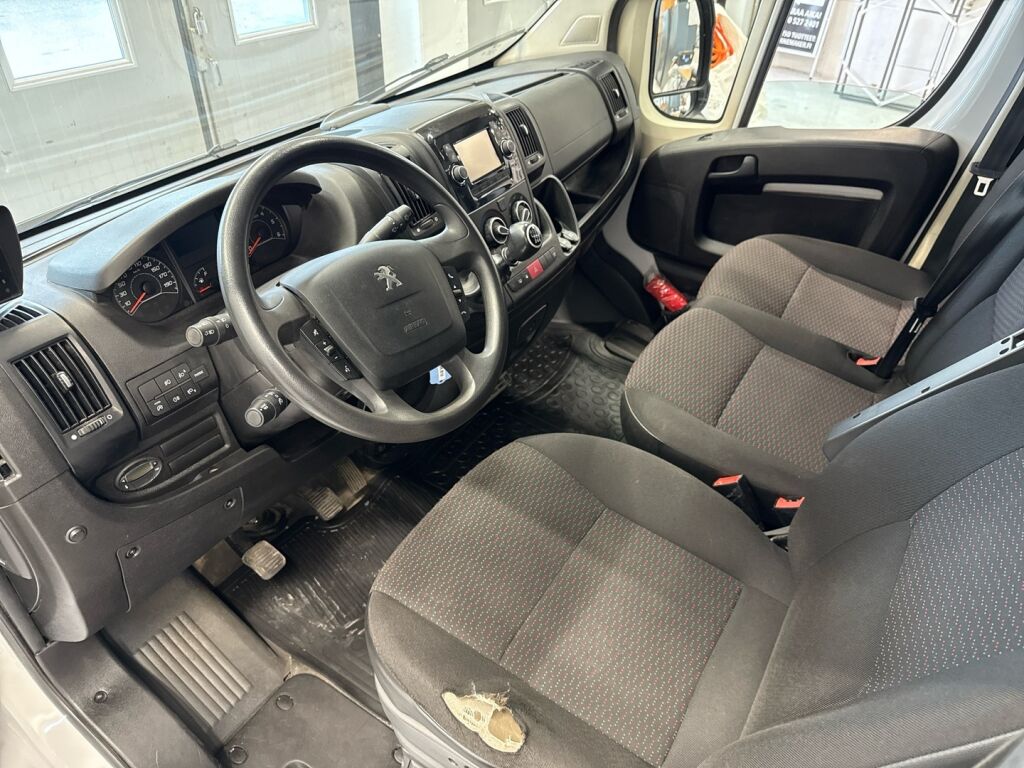 Peugeot Boxer 2023 Valkoinen