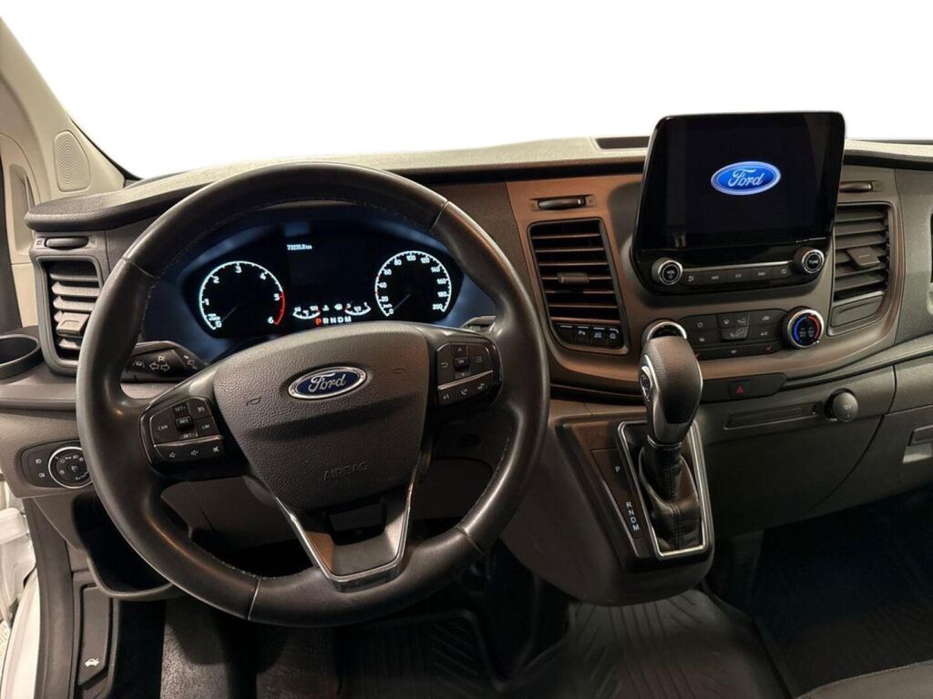 Ford Transit Custom 2023 Valkoinen