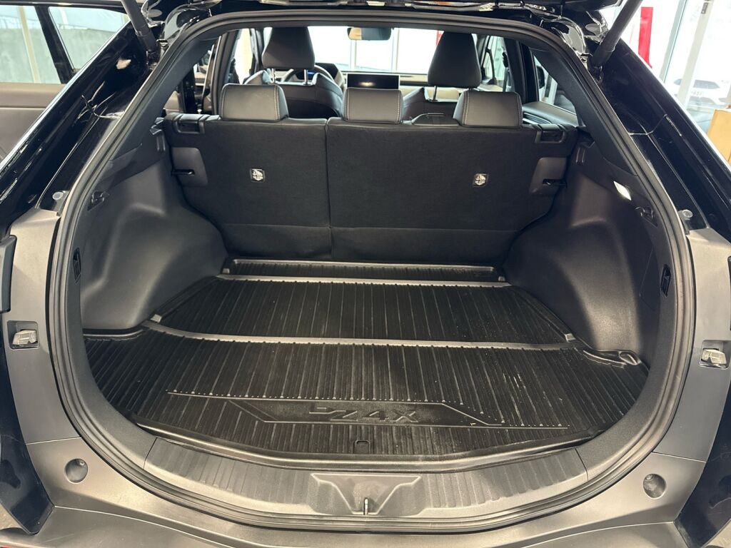 Toyota bZ4X 2023 Musta