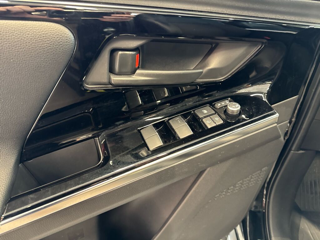 Toyota bZ4X 2023 Musta