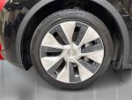 Tesla Model Y 2023 Musta