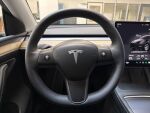 Tesla Model Y 2023 Musta