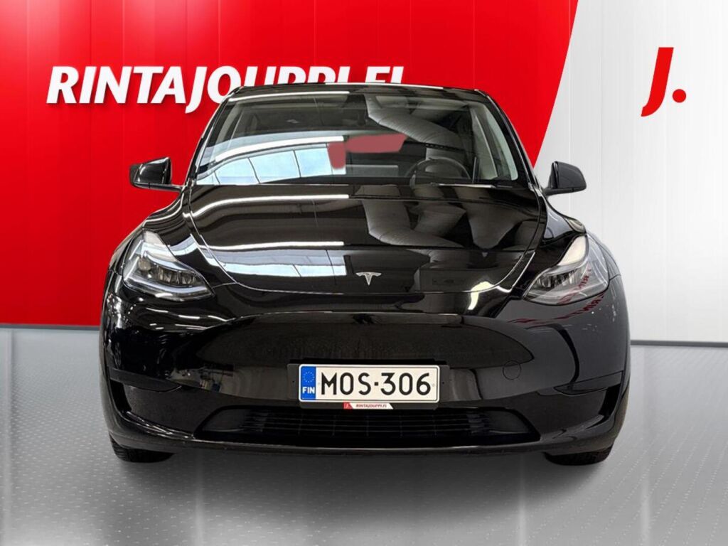 Tesla Model Y 2023 Musta