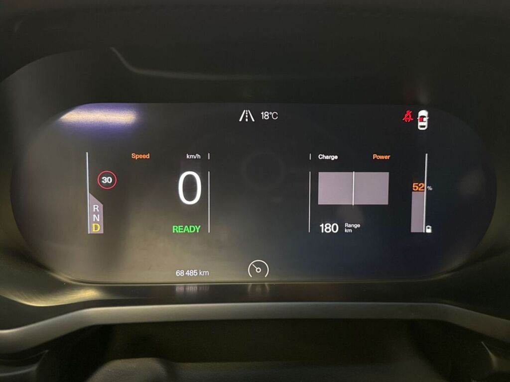 Polestar 2 2023 Musta