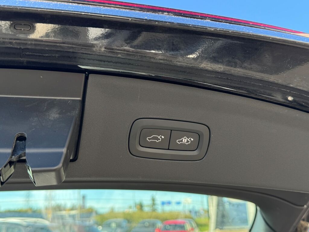 Polestar 2 2023 Musta