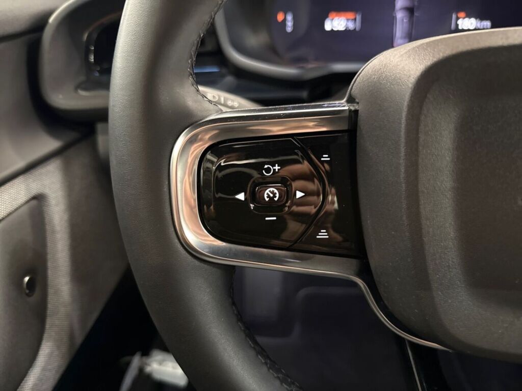 Polestar 2 2023 Musta