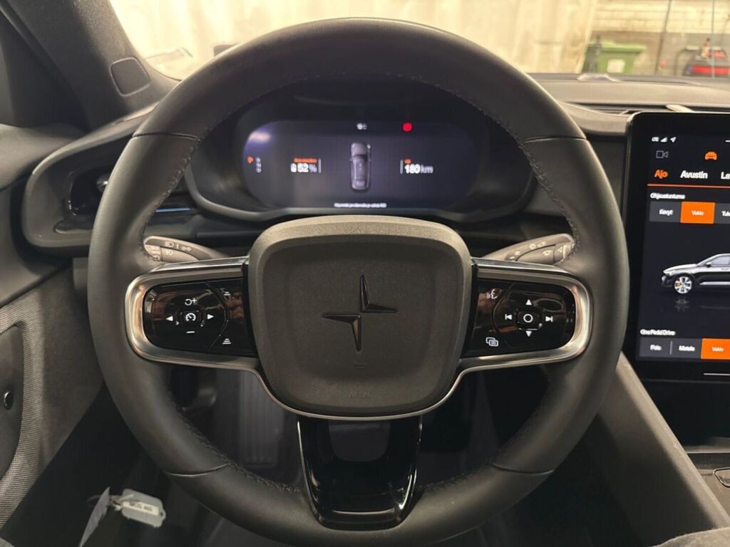 Polestar 2 2023 Musta