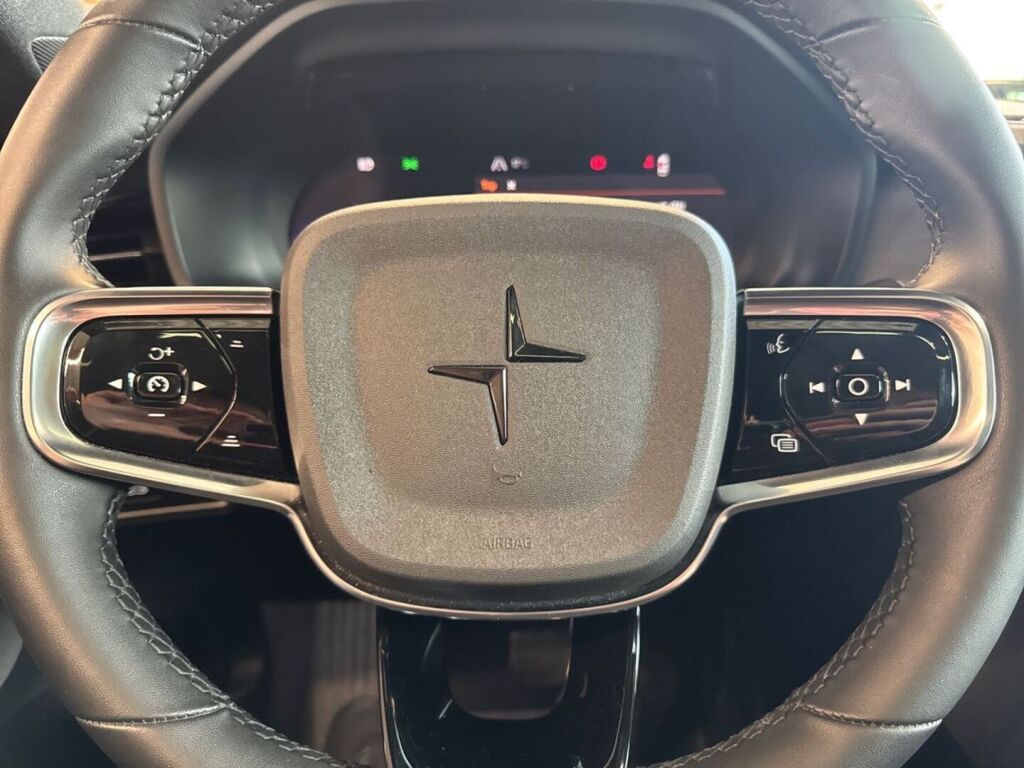 Polestar 2 2023 Musta