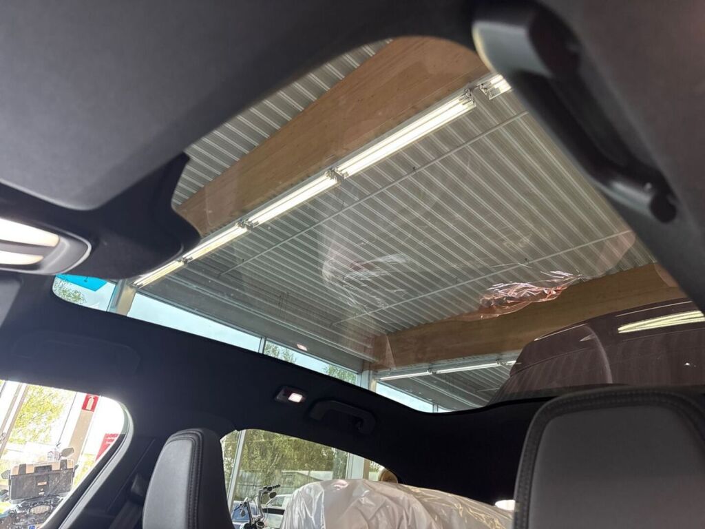 Polestar 2 2023 Musta