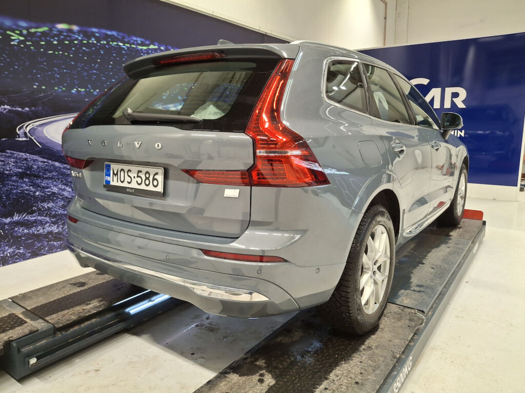 Volvo XC60 2023 Harmaa