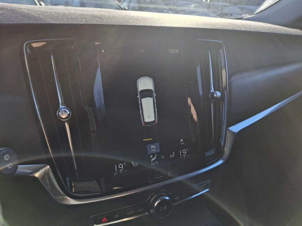 Volvo V90 2017 Musta