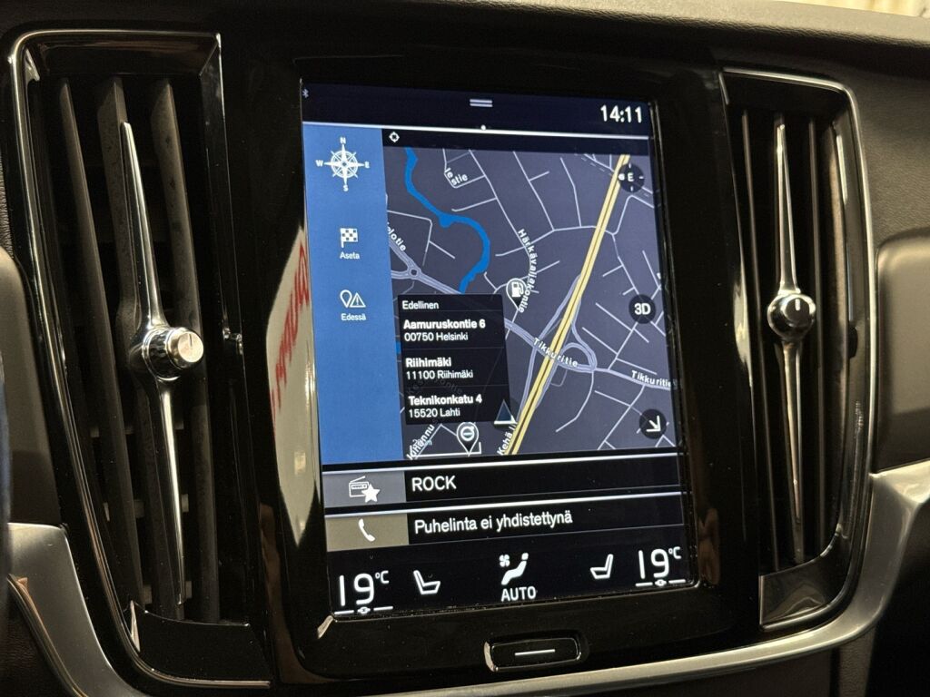 Volvo V90 2017 Musta