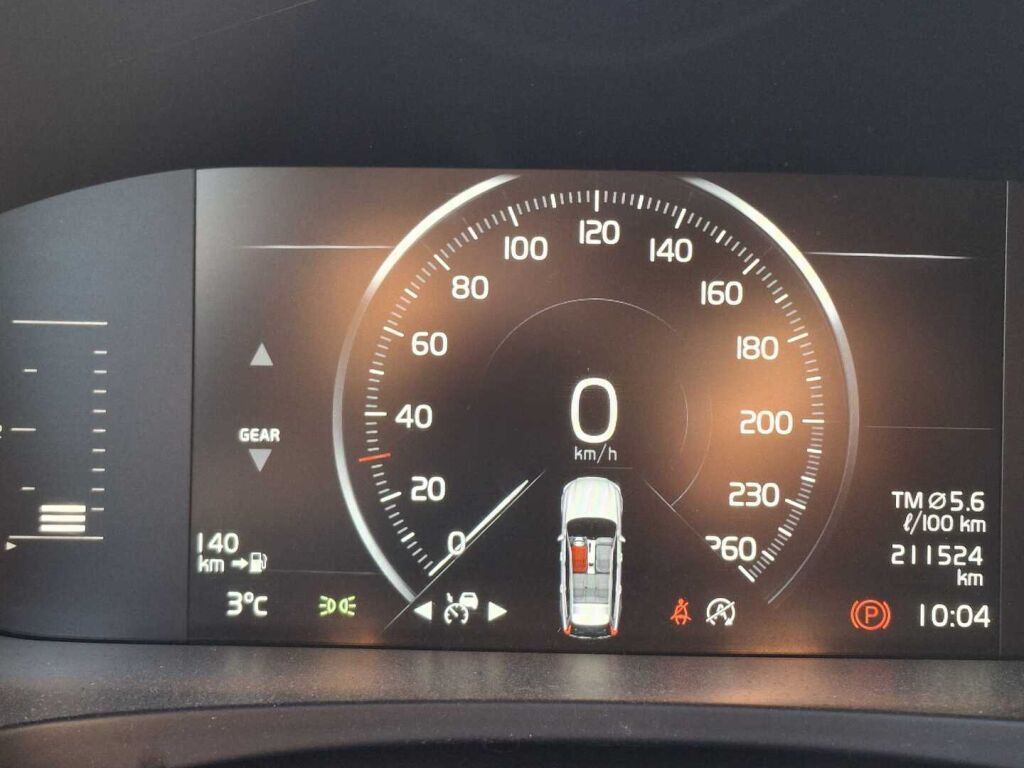 Volvo V90 2017 Musta