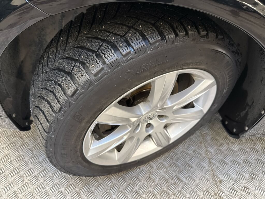 Volvo V90 2017 Musta