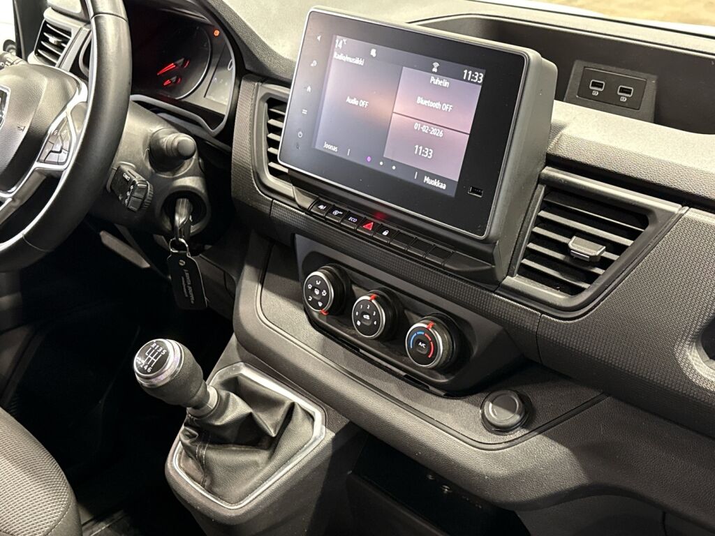 Renault Trafic 2023 Valkoinen